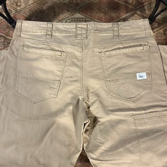 New Eddie Bauer size 38/30 Relaxed Fit Canvas Pants - Picture 4 of 11